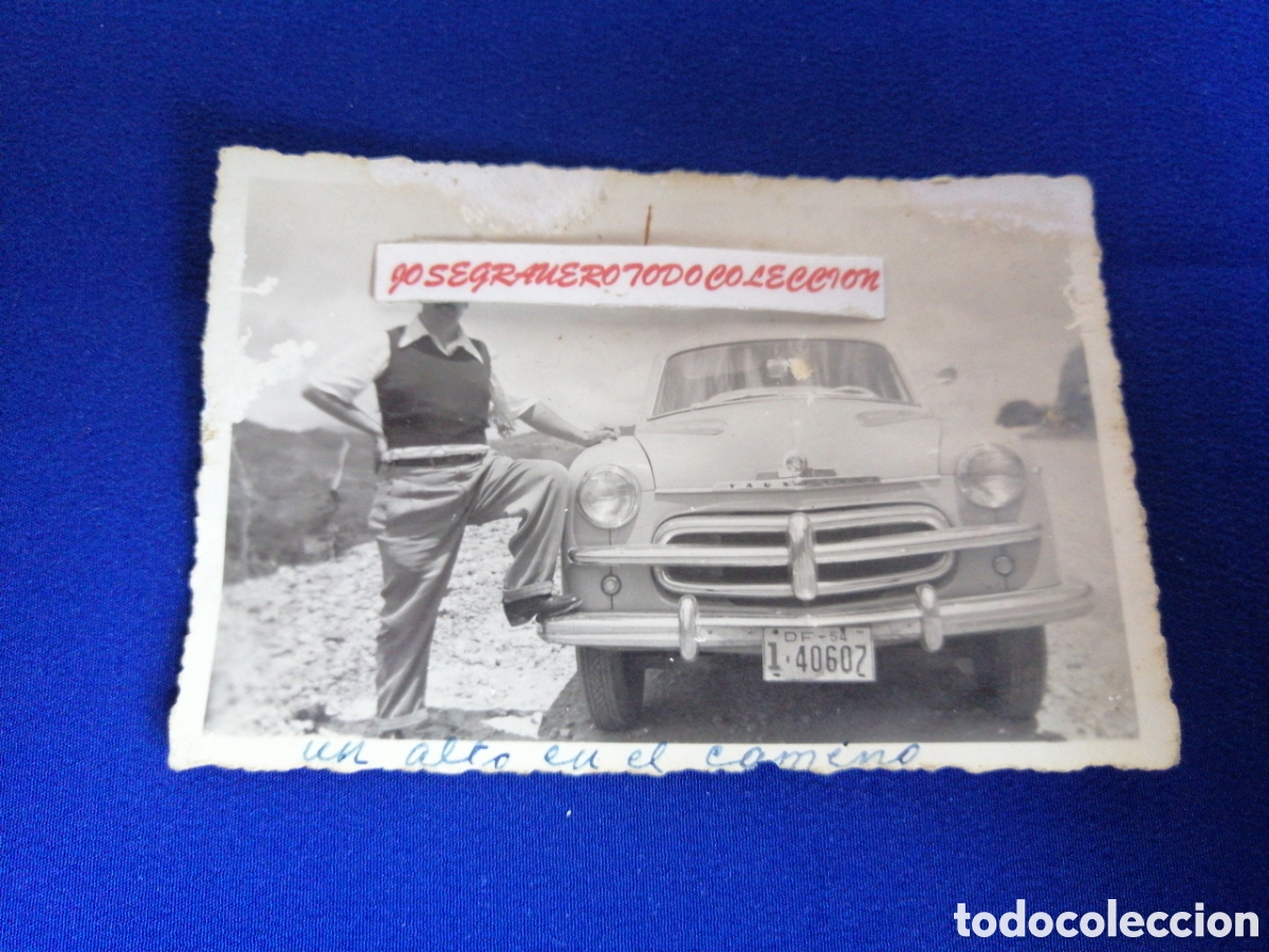 Fotografia antica: COCHE VAUXHALL VELOX CON MODELO FOTOGRAF&Iacute;A ANTIGUA