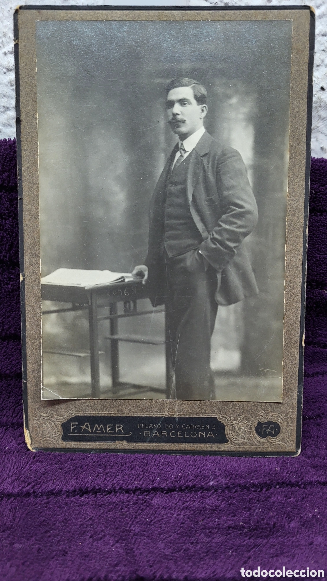 Fotografia antica: Fotograf&iacute;a antigua alb&uacute;mina retrato de un Se&ntilde;or