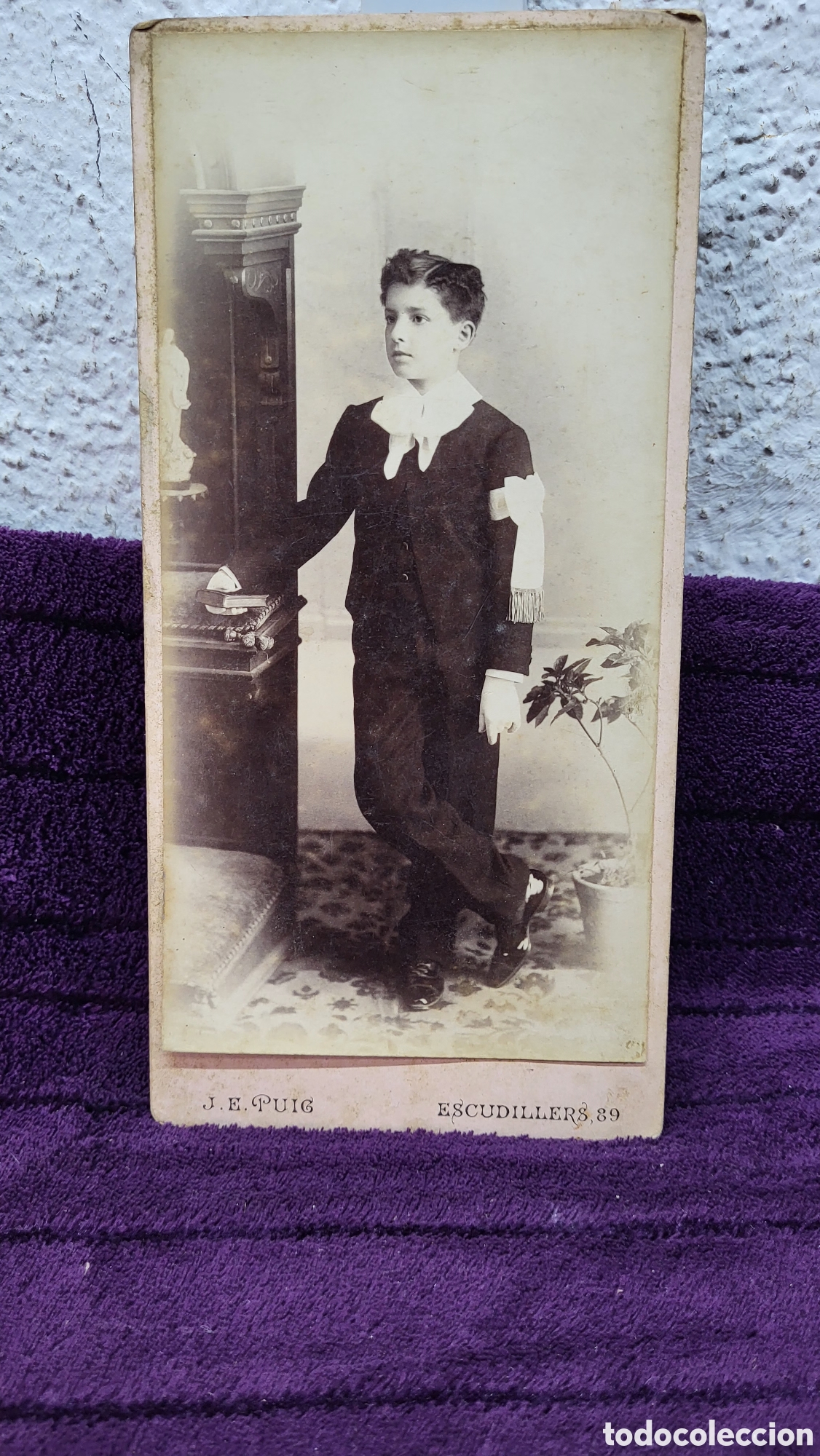 Fotografia antica: Fotograf&iacute;a antigua alb&uacute;mina retrato de un Ni&ntilde;o