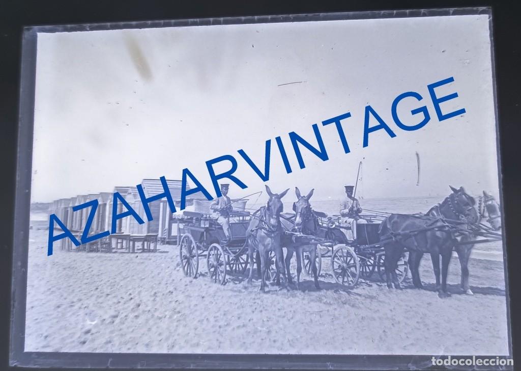 Fotografia antica: ANTIQUISIMO CLICHE ORIGINAL, CRISTAL, ESCENA DE PLAYA, ZONA DE MALAGA, 90X65MM