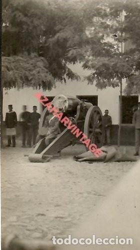 Antique Photography: ANTIQUISIMA ALBUMINA DE UN CUARTEL MILITAR, CA&Ntilde;ON, 58X84MM