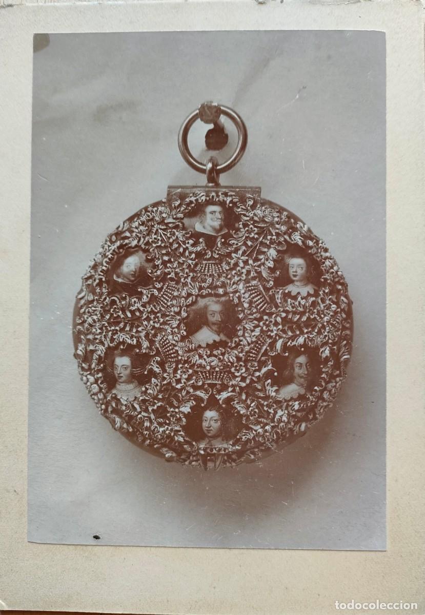Antique Photography: FOTOGRAFO DESCONOCIDO RELOJ CON ESMALTES TAMA&Ntilde;O 8.5 X 14 CM.