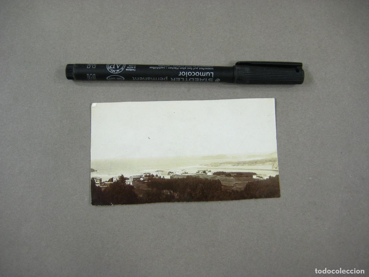 Fotograf&iacute;a antigua: FOTOGRAF&Iacute;A CON VISTA DE CUCHIA CON LUGARES REFERENCIADOS AL DORSO MIENGO. CANTABRIA