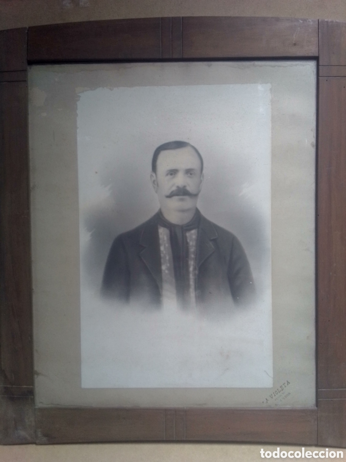 Fotografia antica: Antigua fotograf&iacute;a de Hombre - La violeta. Alb&uacute;mina.