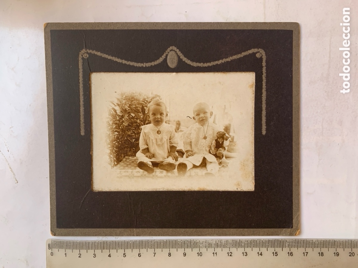 Antique Photography: FOTO ALBUMINA. NI&Ntilde;O Y NI&Ntilde;A. LOS DOS MELLIZOS. FOT&Oacute;GRAFO?.
