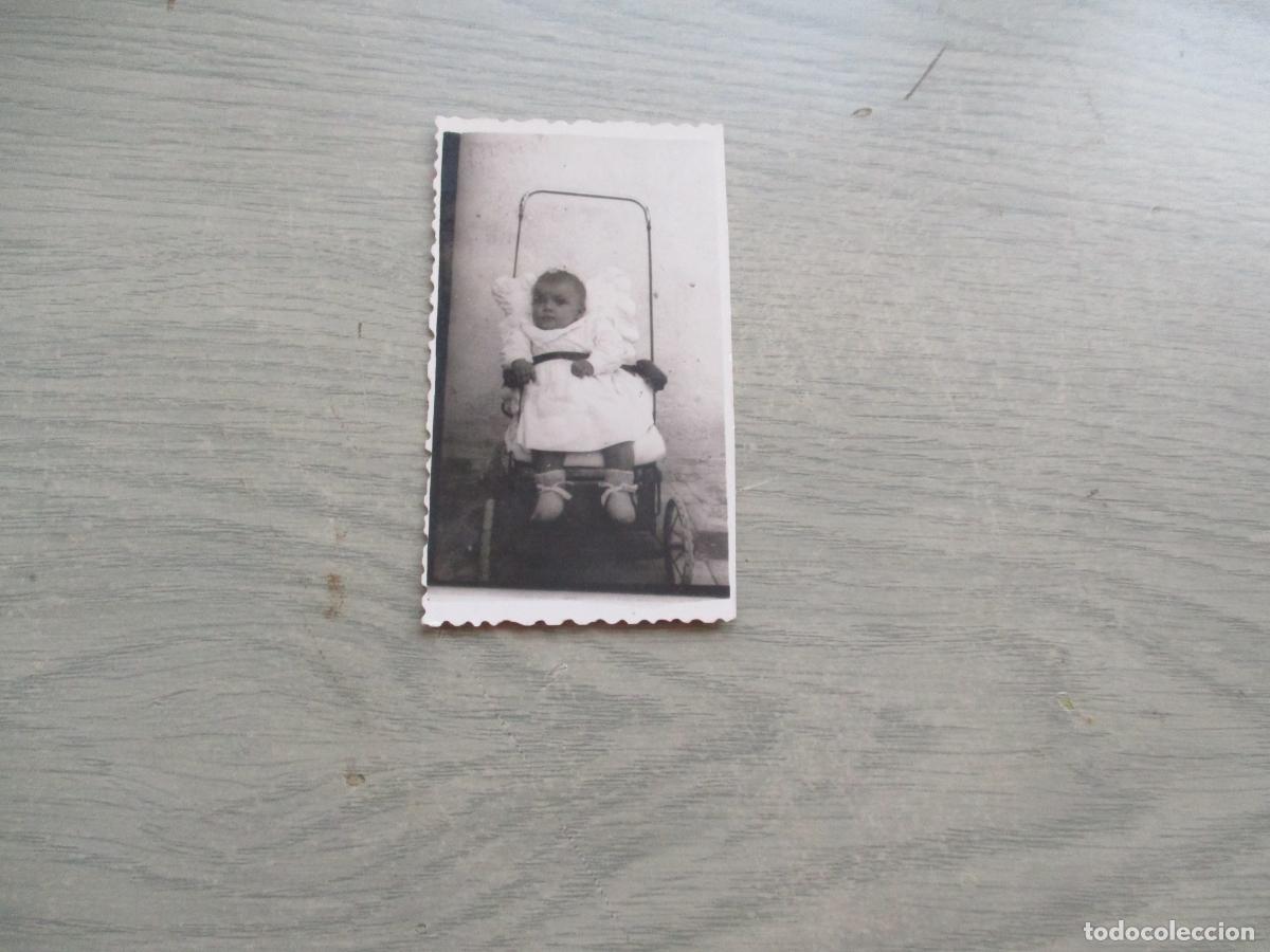 Fotografia antica: ANTIGUA FOTO DE: BEB&Eacute; EN CARRITO- SIN M&Aacute;S DATOS