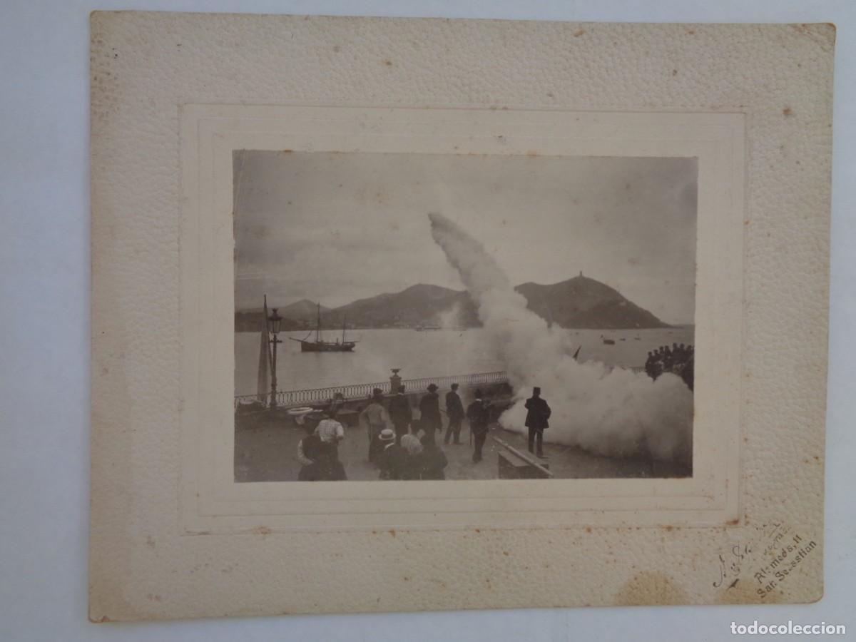 Fotografia antiga: FOTO DEL LANZAMIENTO DE UN COHETE O CA&Ntilde;ONAZO, SIGLO XIX . DE AGUIRRE , SAN SEBASTIAN ... 21 X 26 CM