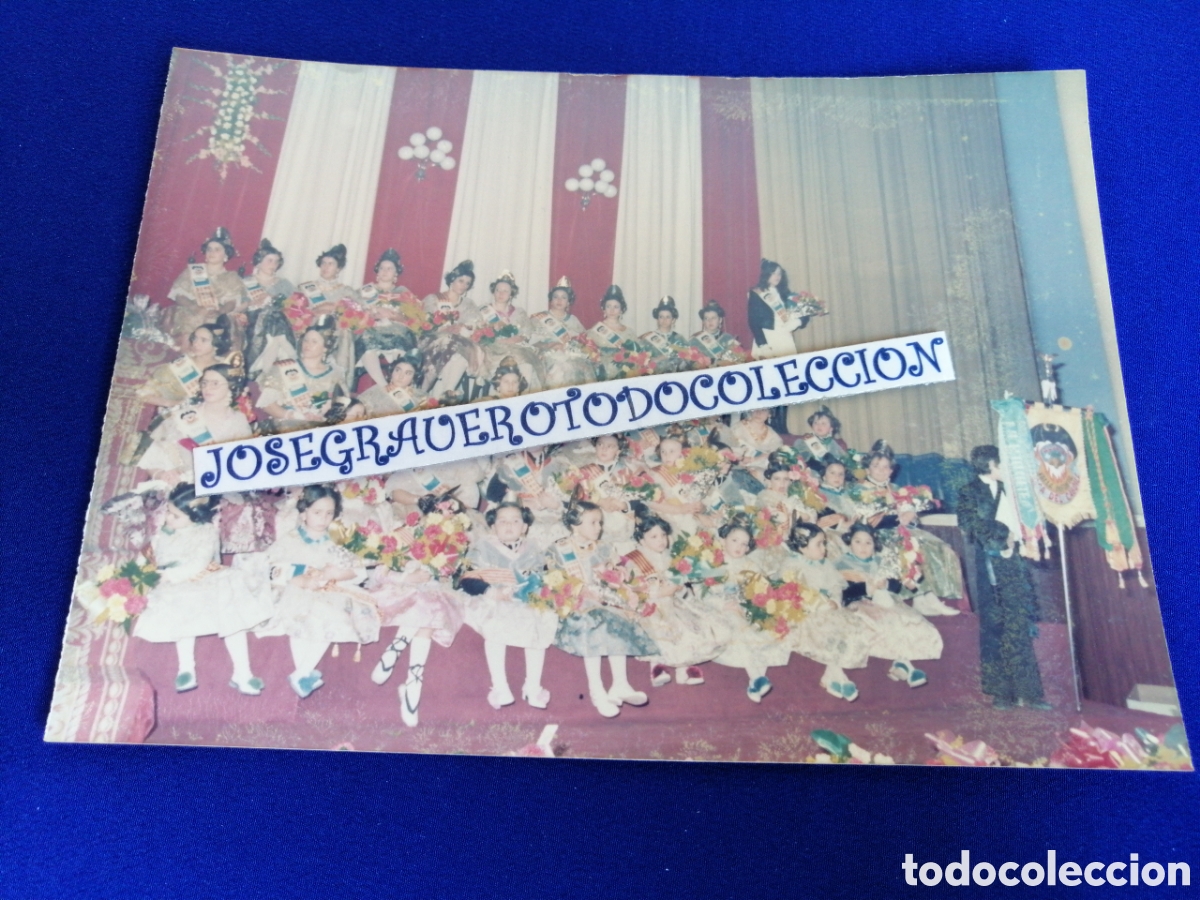 Alte Fotografie: FALLA PLAFALLA PLAZA DEL CAUDILLO (ALDAYA) A&Ntilde;O 1977 MAYORETS PRESENTACI&Oacute;N FOTOGRAF&Iacute;A ANTIGUA