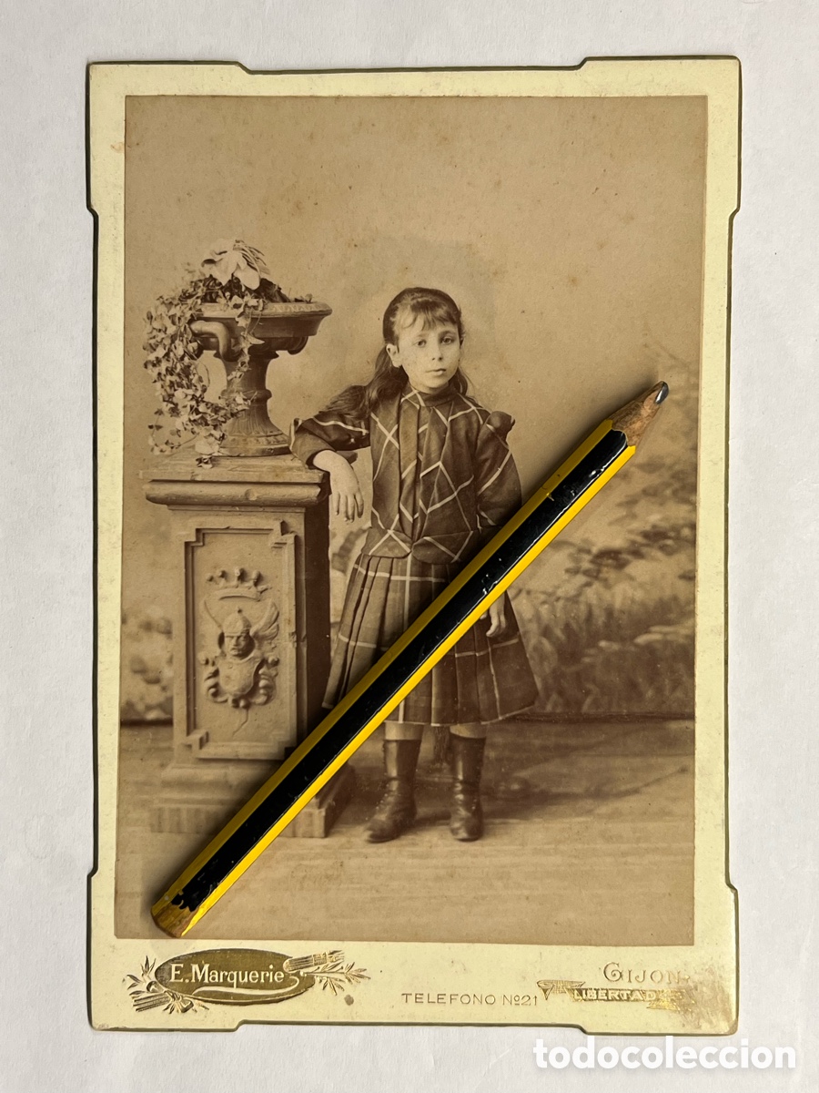 Antique Photography: GIJON.. E. Marquerie, fot&oacute;grafo.. Una Ni&ntilde;a de XiXon .. Retrato Gabinete (fin Siglo XIX)