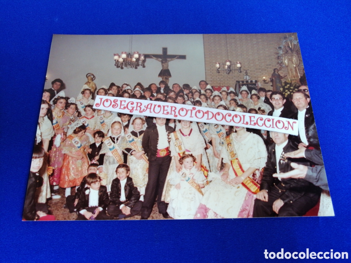 Alte Fotografie: FALLA LA SALETA (ALDAYA) 1983 FALLERA MAYOR Y PRESIDENTE - IGLESIA - FOTOGRAF&Iacute;A ANTIGUA