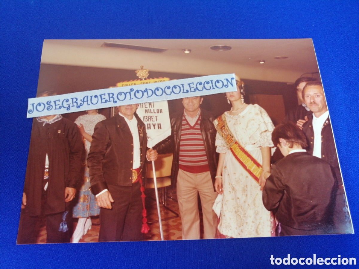 Alte Fotografie: FALLA LA SALETA (ALDAYA) 1983 PREMIO MEJOR LLIBRET FALLERA MAYOR Y PRESIDENTE FOTOGRAF&Iacute;A ANTIGUA