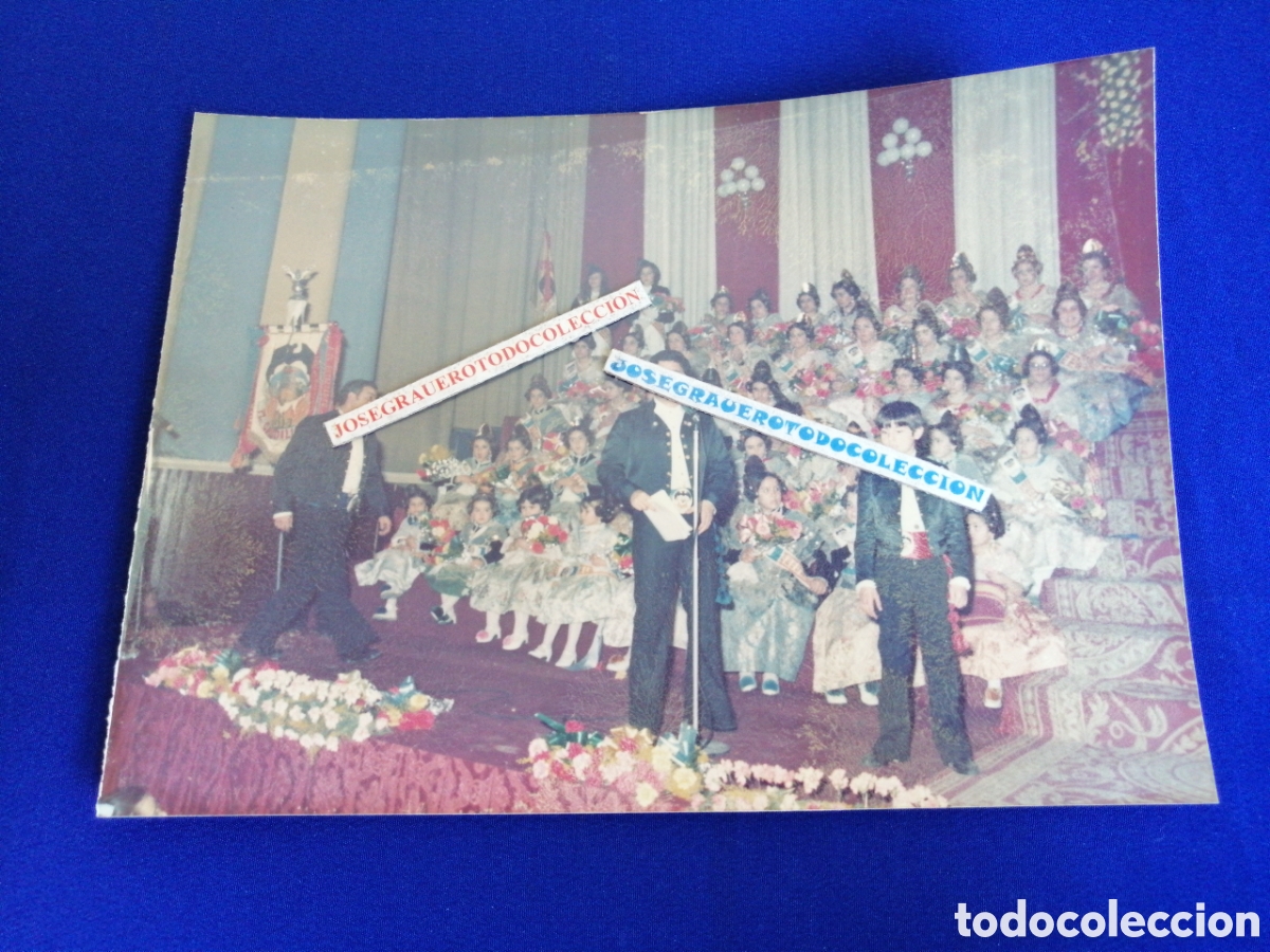 Alte Fotografie: FALLA PLAZA DEL CAUDILLO (ALDAYA) A&Ntilde;O 1978 PRESENTACI&Oacute;N MAYORETS FOTO ANTIGUA CON SELLO FOTOGR&Aacute;FICO