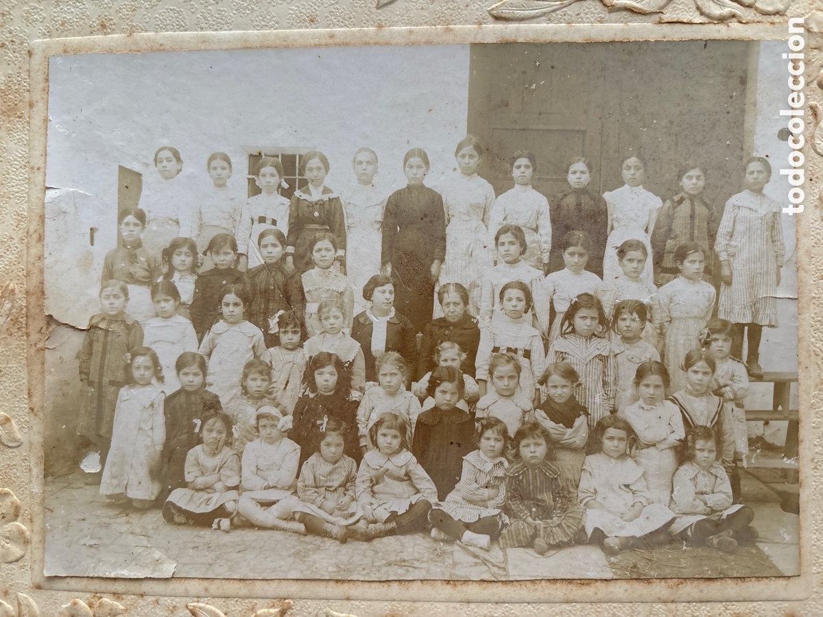 Antique Photography: FOTO ALBUMINA. RECUERDO ESCOLAR. ESCUELA PUBLICA DE NI&Ntilde;AS. FOT&Oacute;GRAFO?. COMIENZOS S. XX.