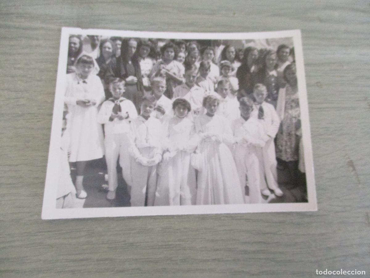 Fotograf&iacute;a antigua: PEQUE&Ntilde;A (6X8 CM.) FOTO DE: NI&Ntilde;OS/AS DE PRIMERA COMINI&Oacute;N -S/F, NI OTROS DATOS