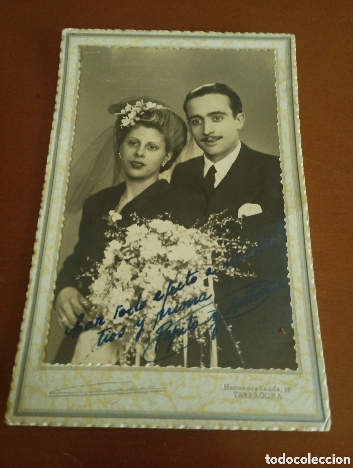 Fotografia antica: Fotograf&iacute;a de un matrimonio fotograf&iacute;a dedicada a los t&iacute;os y primos