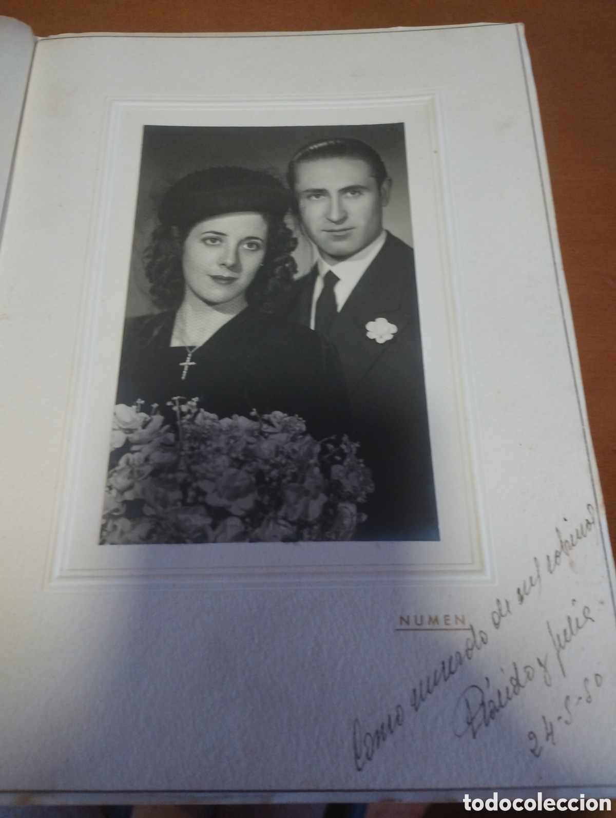 Fotografia antica: Fotograf&iacute;a de una pareja de novios 1950