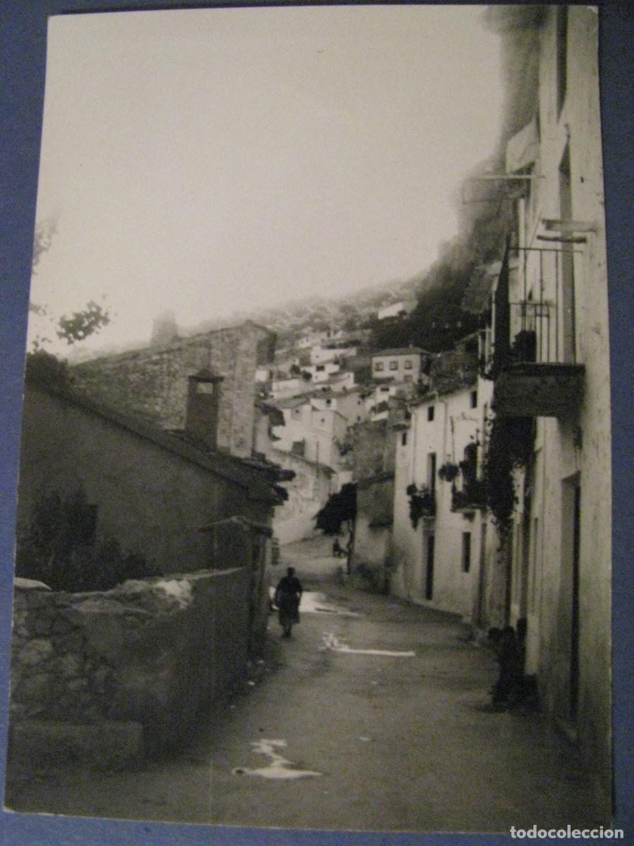 Fotografia antica: FOTO DE LOS A&Ntilde;OS 70. 10,5X7,5 CM. SIN IDENTIFICAR EL LUGAR.