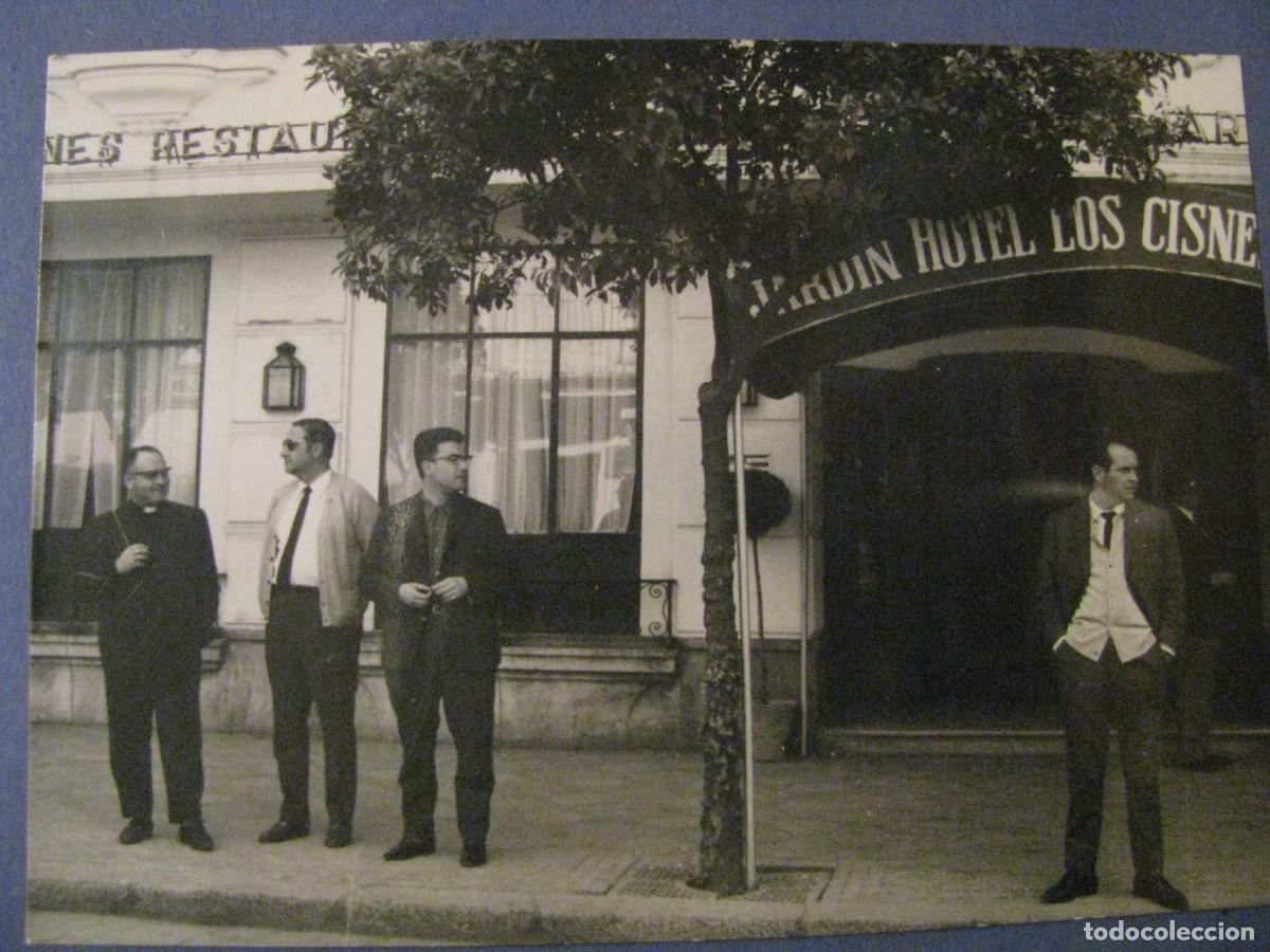 Fotografia antica: FOTO DE LOS A&Ntilde;OS 70. 10,5X7,5 CM. SIN IDENTIFICAR EL LUGAR.
