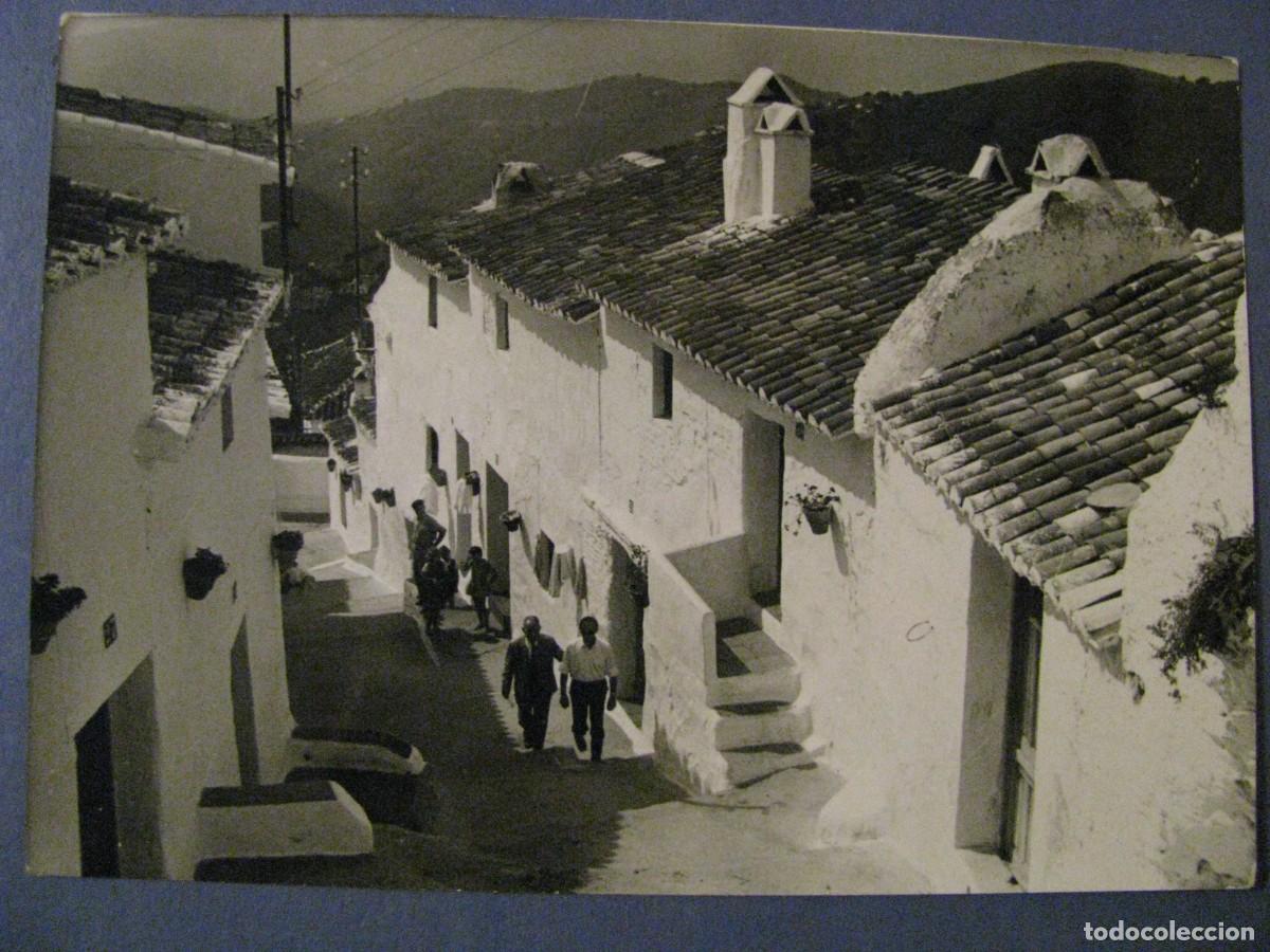 Fotografia antica: FOTO DE LOS A&Ntilde;OS 70. 10,5X7,5 CM. SIN IDENTIFICAR EL LUGAR.