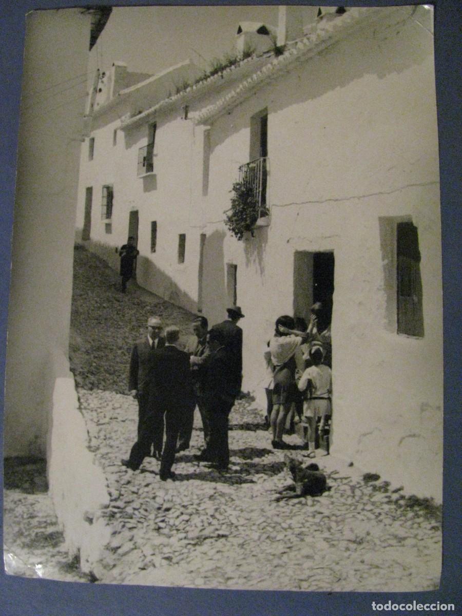 Fotografia antiga: FOTO DE LOS A&Ntilde;OS 70. 18X13 CM. SIN IDENTIFICAR EL LUGAR.