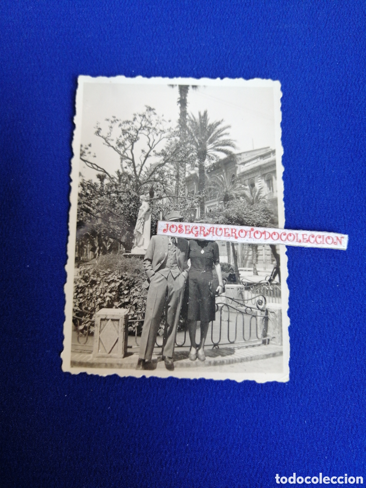 Antique Photography: MODELOS POSANDO PARQUE A&Ntilde;O 1941 FOTOGRAF&Iacute;A ANTIGUA