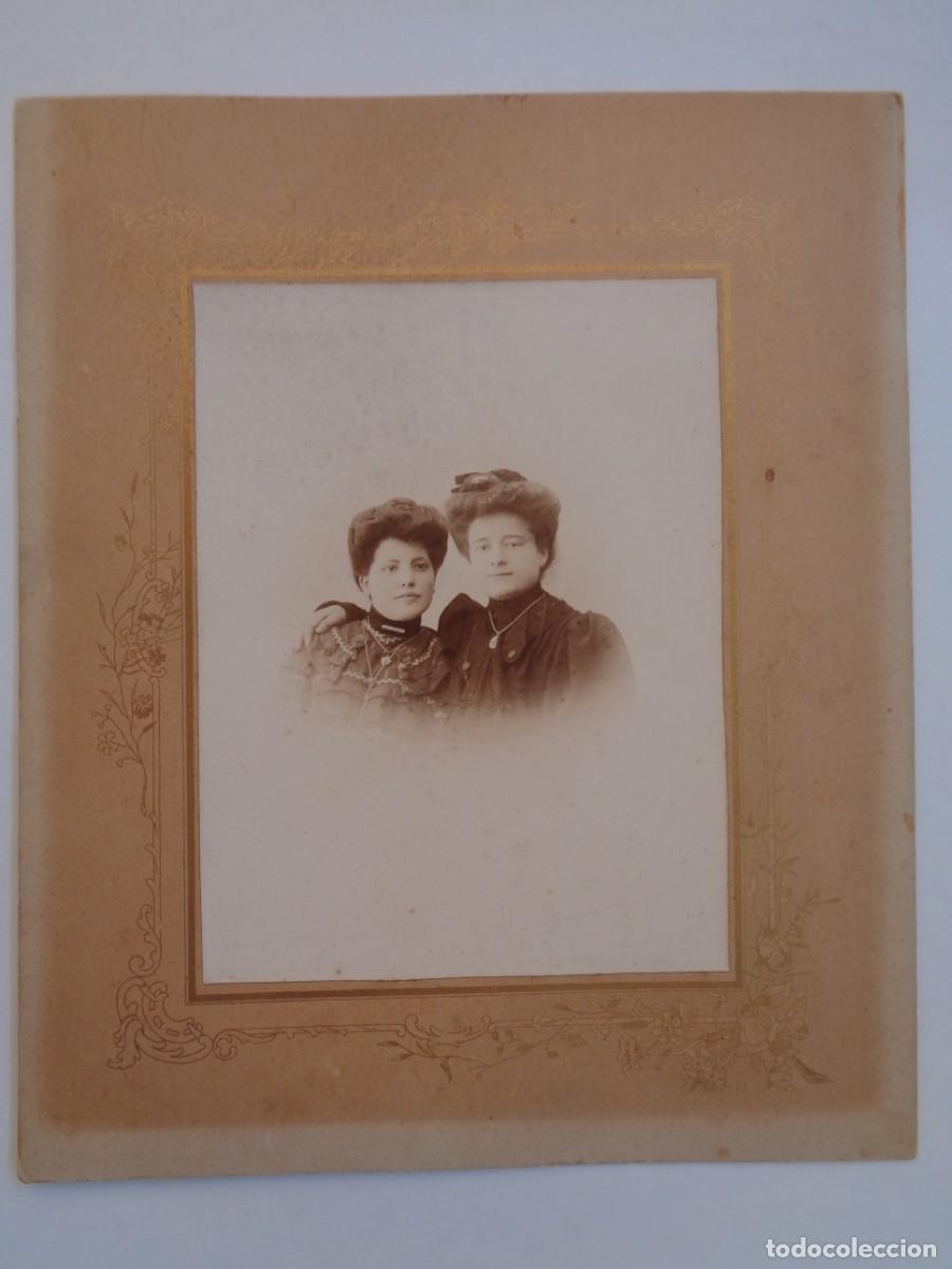 Antique Photography: PRECIOSA FOTO DE ESTUDIO DE SE&Ntilde;ORITAS DEL SIGLO XIX. DE FELIPE DEL RIO Y CEFERINO NU&Ntilde;EZ, CONSTANTINA