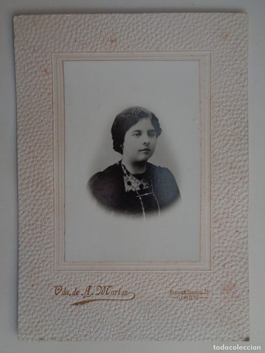 Antique Photography: PRECIOSA FOTO DE ESTUDIO DE SE&Ntilde;ORITA DEL SIGLO XIX . DE VIUDA DE A. MARTOS , JAEN ... 16,5 X 23 CM