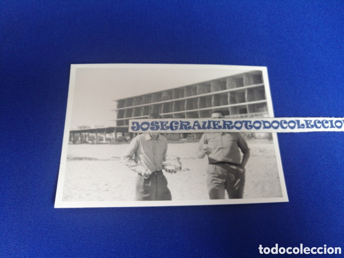 Antique Photography: CAMPO DE F&Uacute;TBOL??? CON MODELOS FOTOGRAF&Iacute;A ANTIGUA