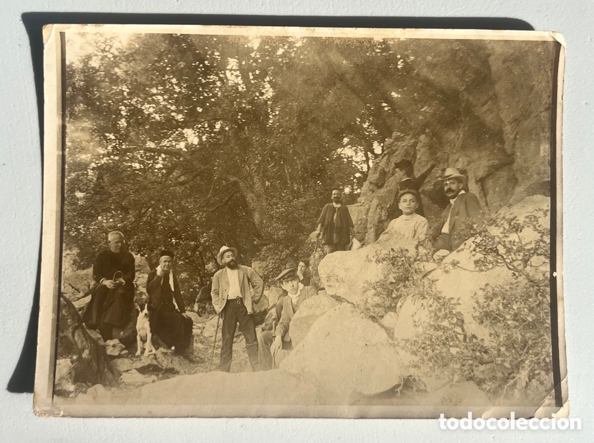 Fotografia antiga: FOTOGR&Aacute;FIA DE EXCURSI&Oacute;N CON CURAS - PRINCIPIOS DEL 1900
