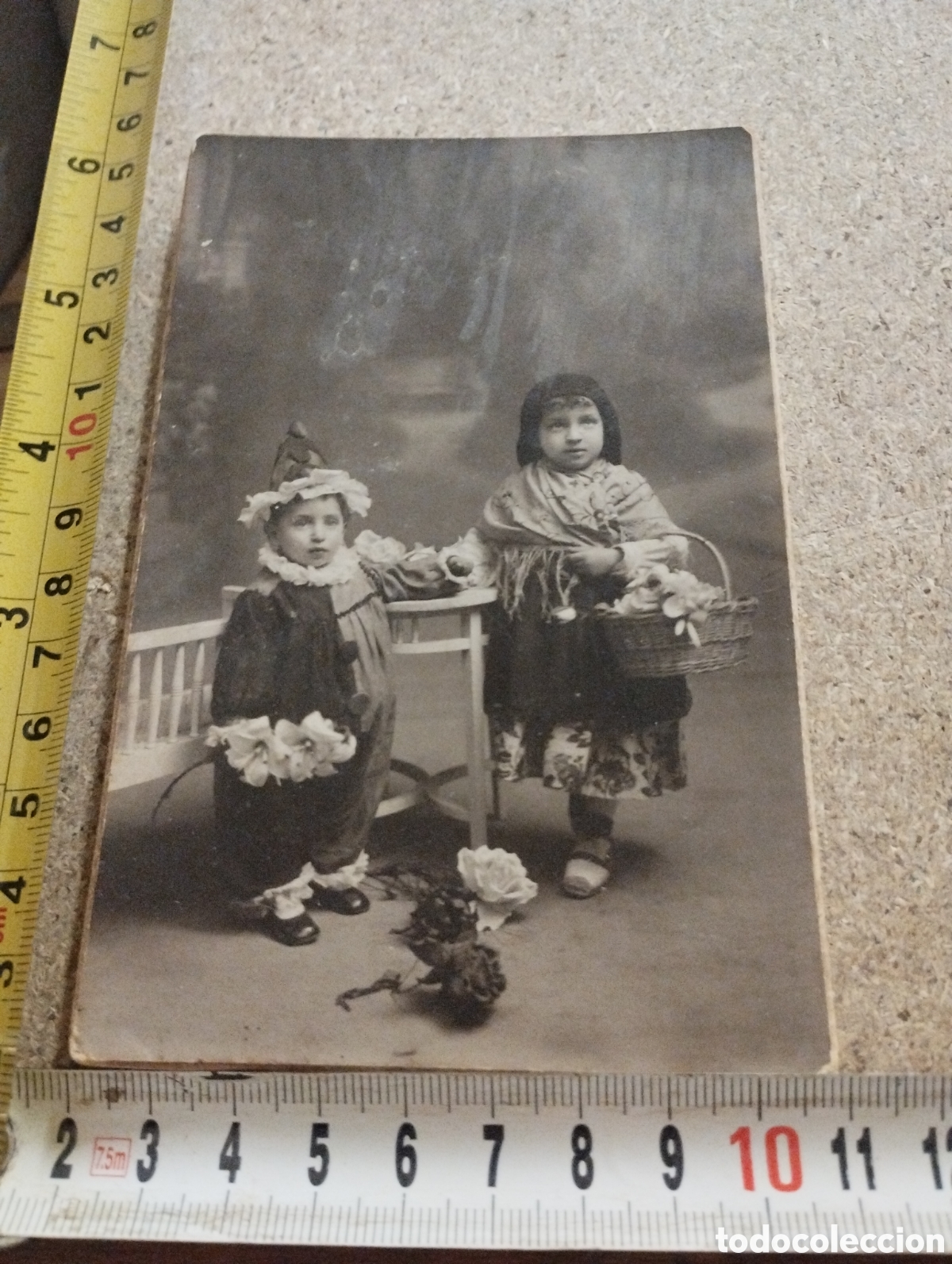 Antique Photography: Fotograf&iacute;a de dos infantes, en &eacute;poca de carnaval