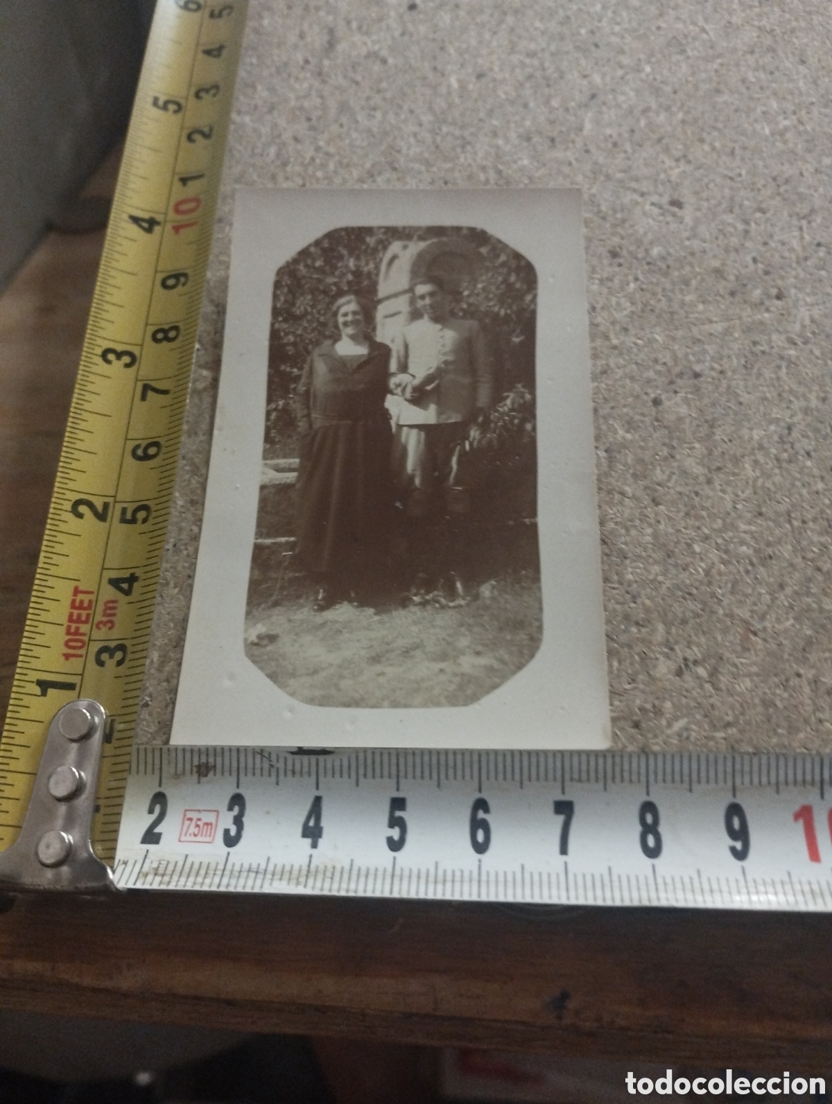 Fotografia antica: Fotograf&iacute;a de una se&ntilde;ora con un militar a&ntilde;os 20