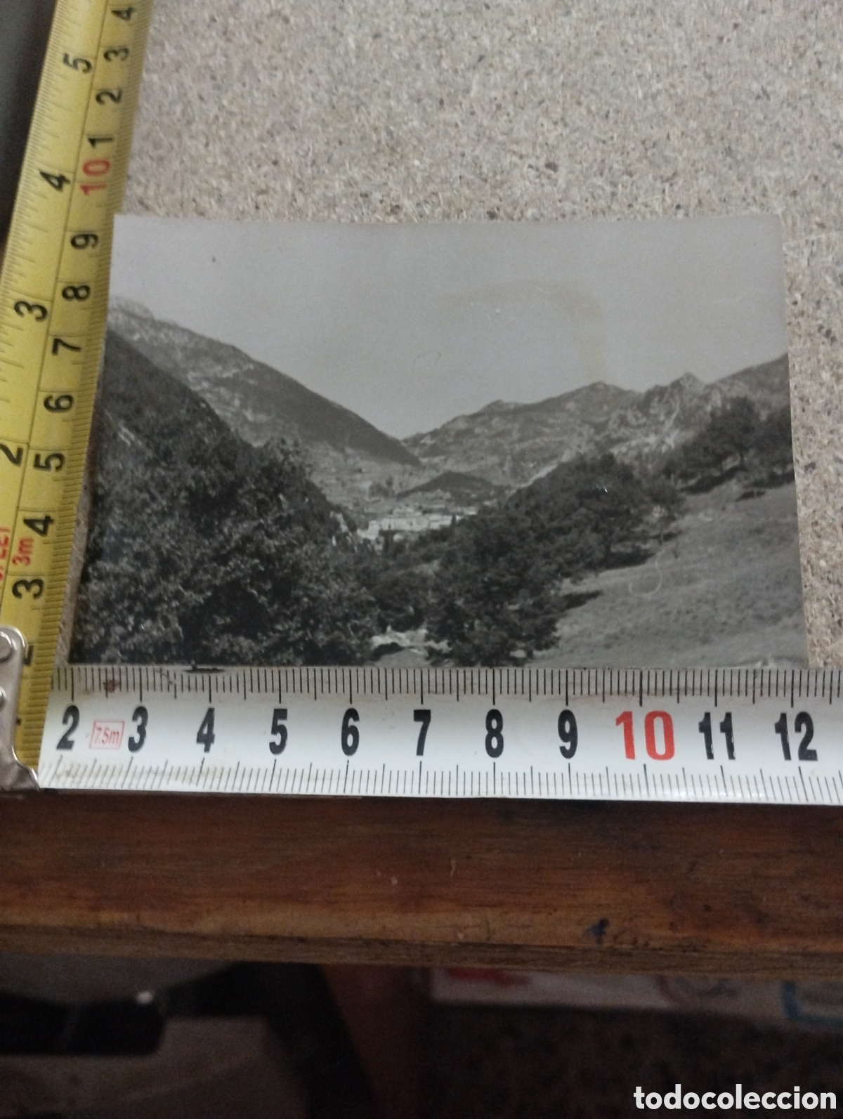 Fotografia antica: Pueblo de Teruel en las monta&ntilde;as 1956