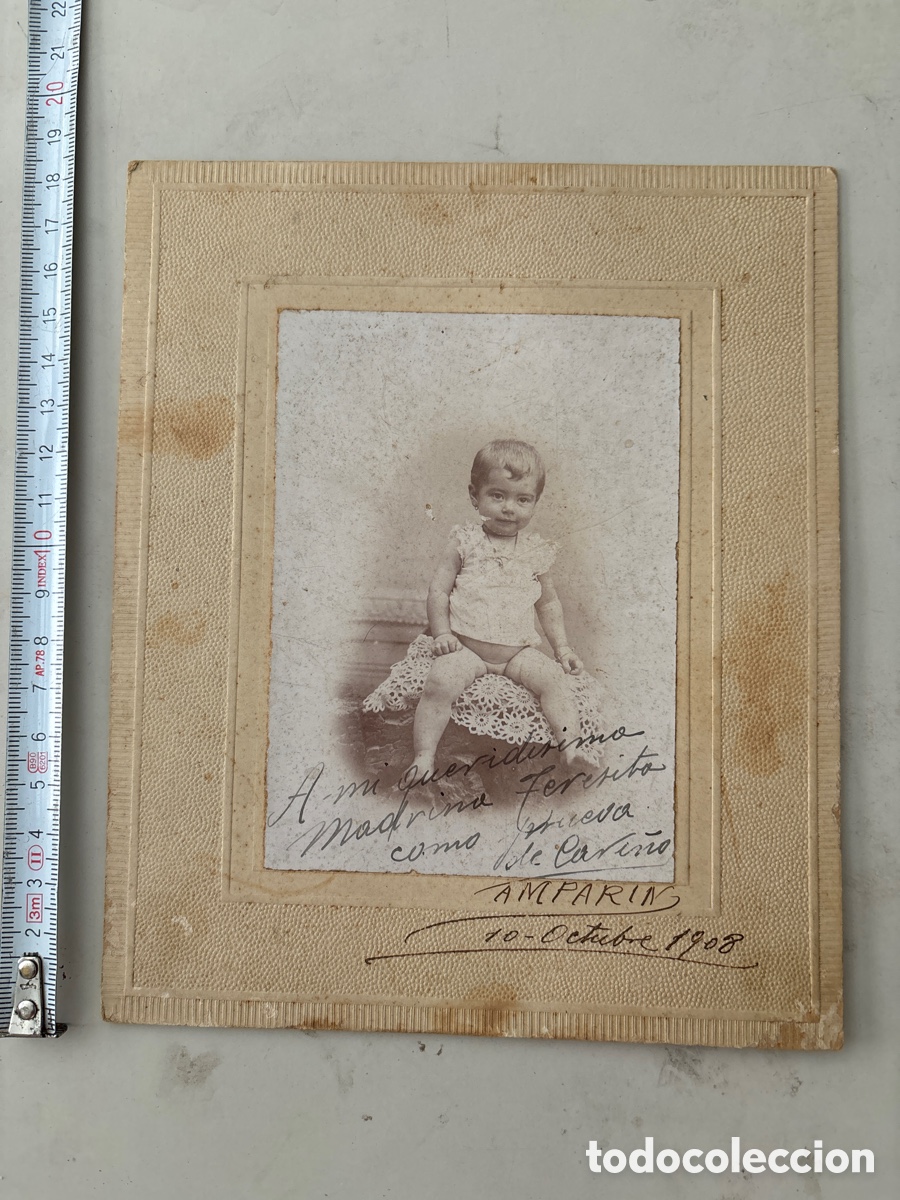 Antique Photography: FOTO ALBUMINA. LA PEQUE&Ntilde;A AMPARIN, SENTADA EN LA ALMOHADA. FOT&Oacute;GRAFO?. 10 OCTUBRE 1908.