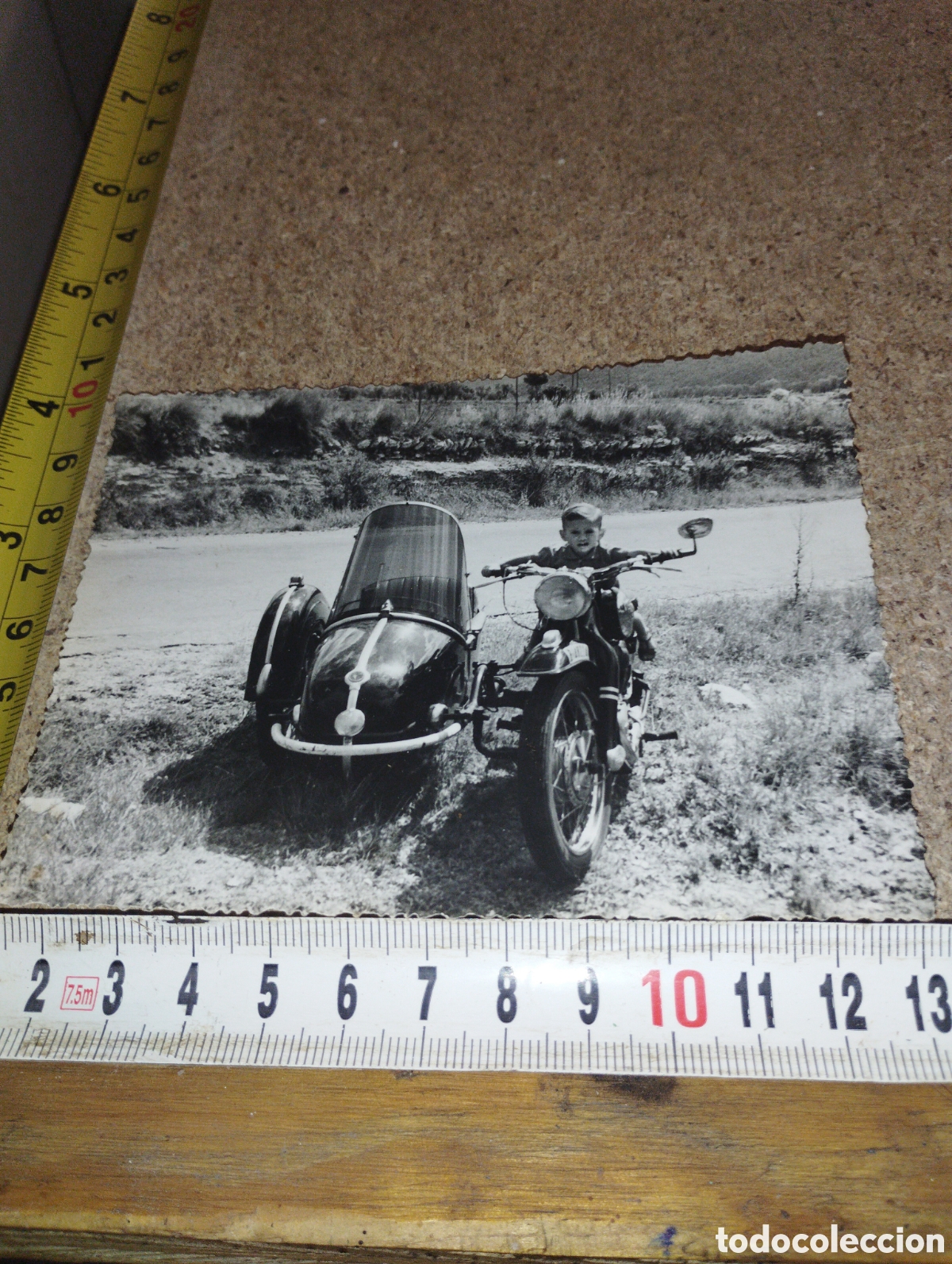 Antique Photography: Ni&ntilde;o con Moto y Sidecar en el campo