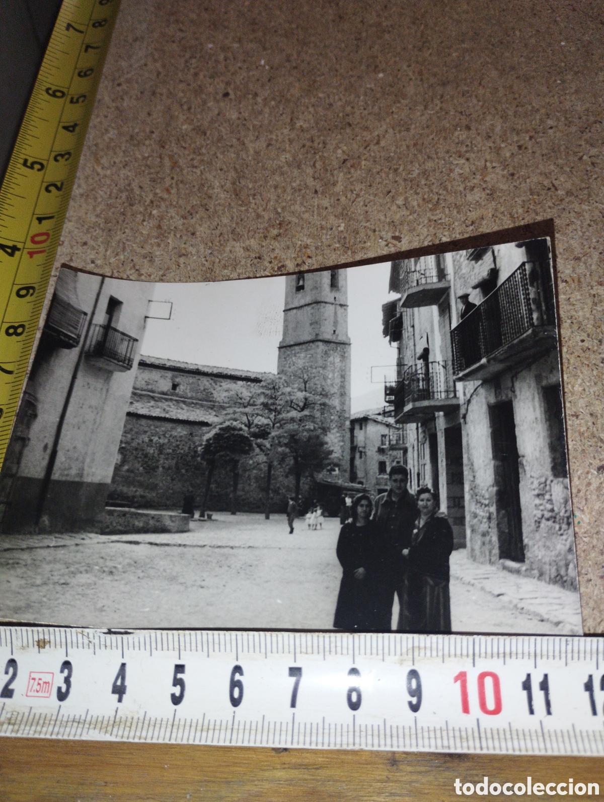 Fotografia antiga: Fotograf&iacute;a de la iglesia de Borrera por detr&aacute;s a&ntilde;os 50