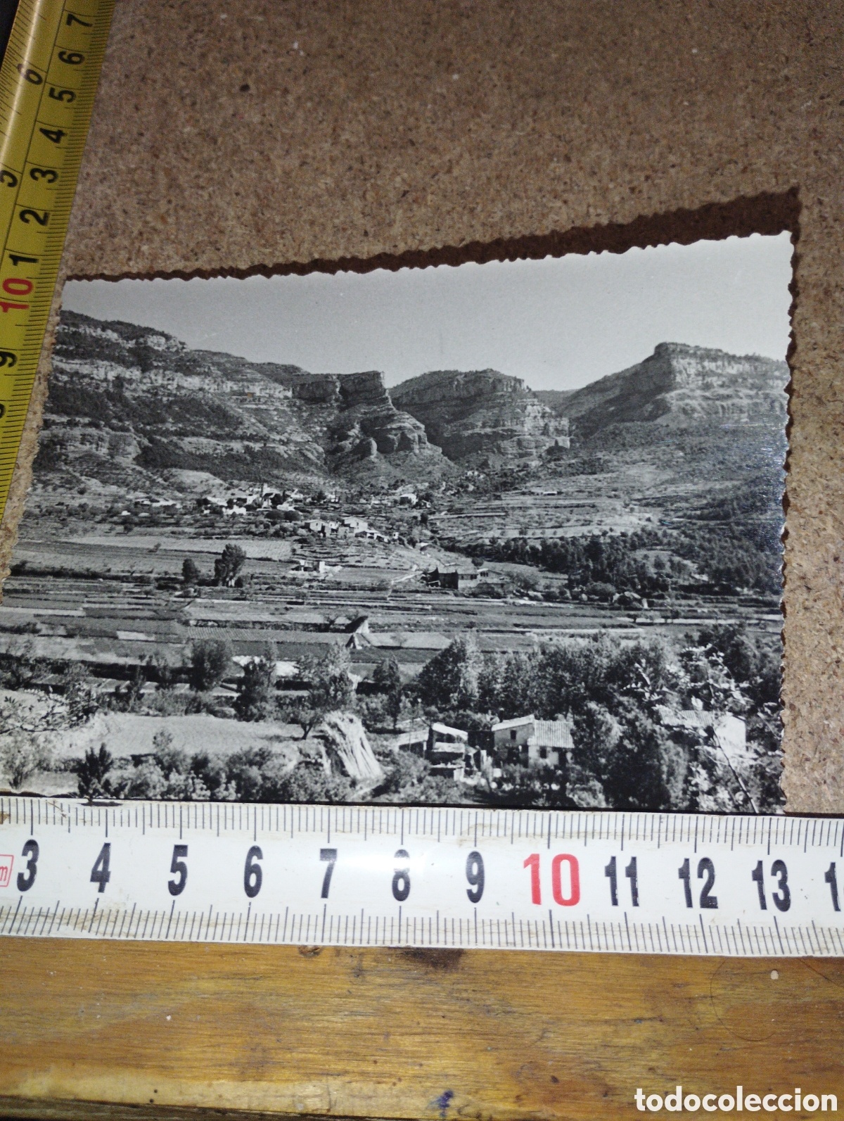 Antique Photography: Fotograf&iacute;a de un pueblo bajo Montserrat a&ntilde;os 50