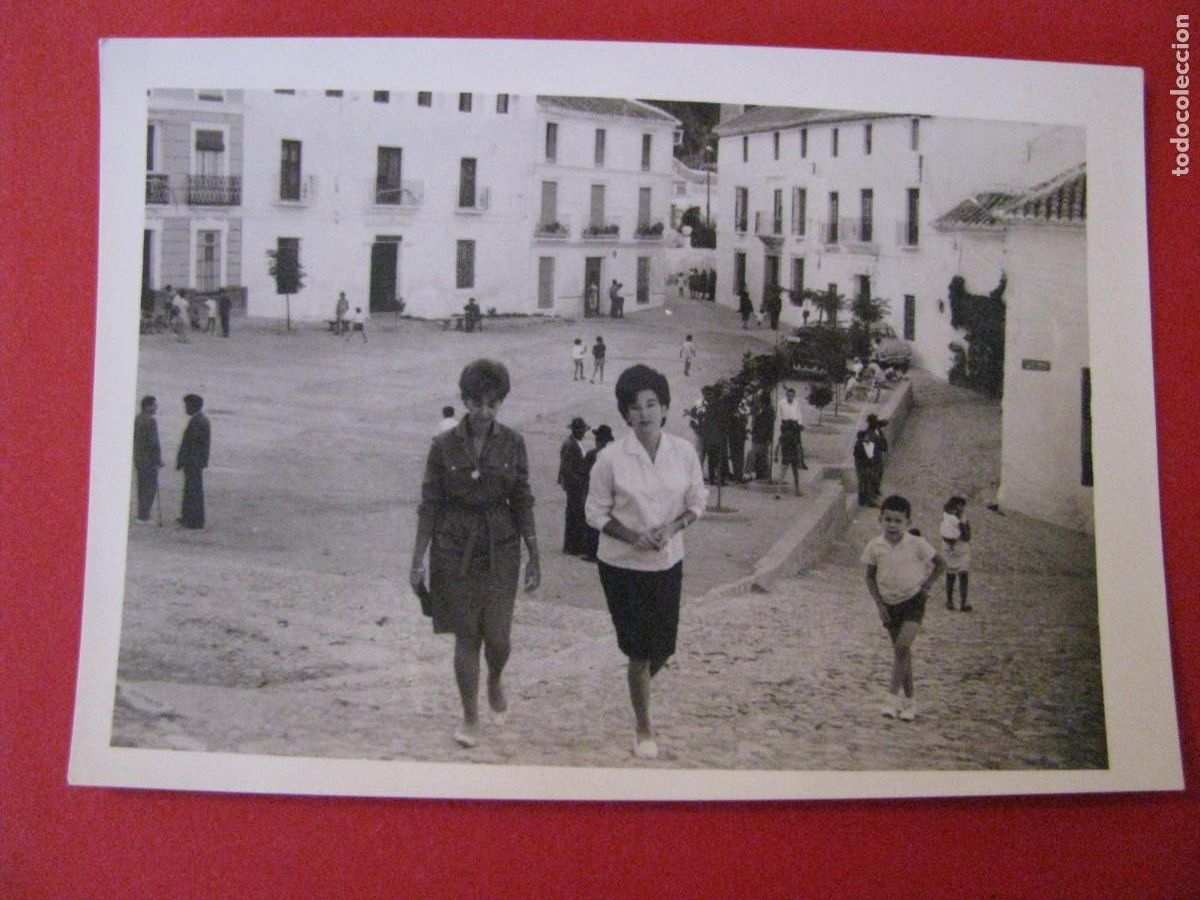 Antique Photography: FOTO DE CASARABONELA. 10,5X6,5 CM. 1962.