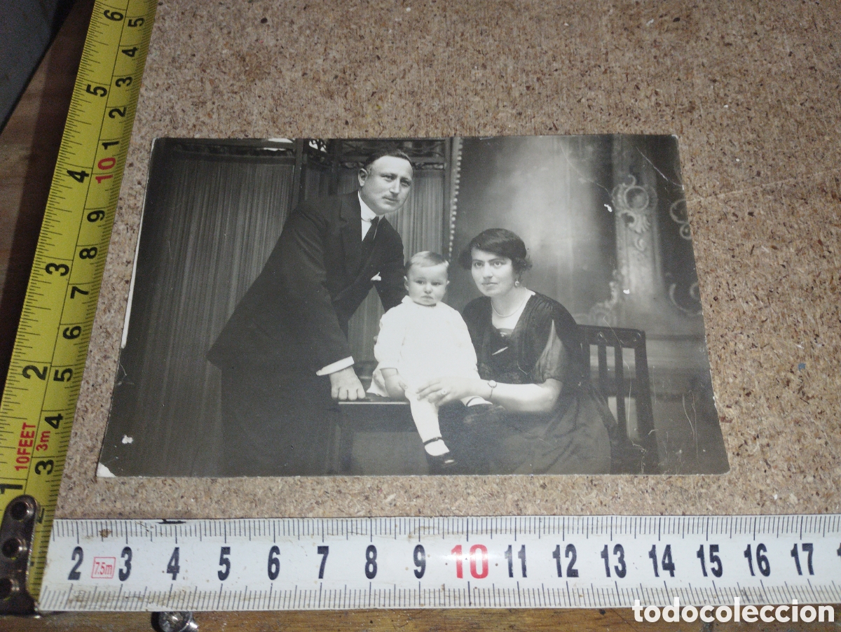 Antique Photography: Fotograf&iacute;a de un matrimonio con una hija a&ntilde;os 20