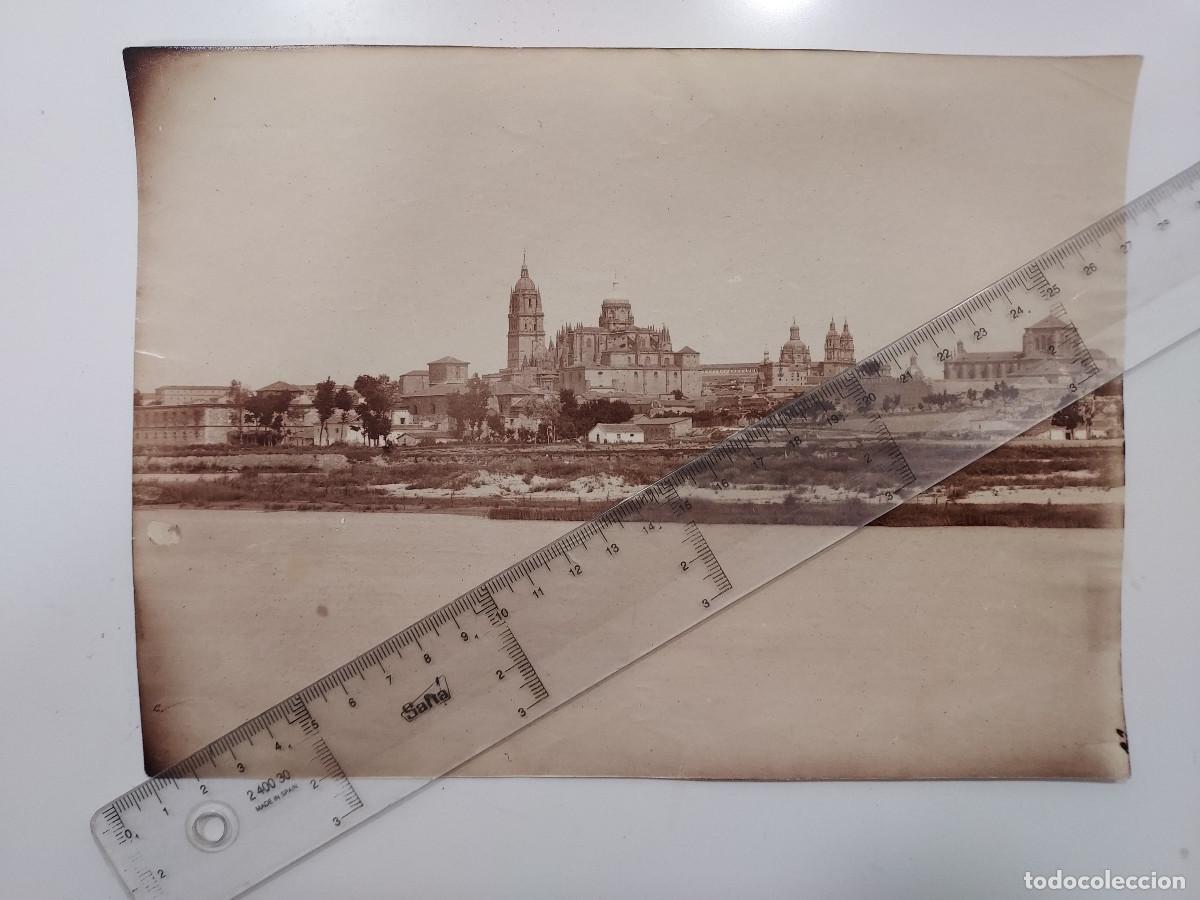 Fotografia antica: FOTOGRAFIA MUY ANTIGUA DE SALAMANCA. VISTA GENERAL. Medidas 23 x 17 cm.