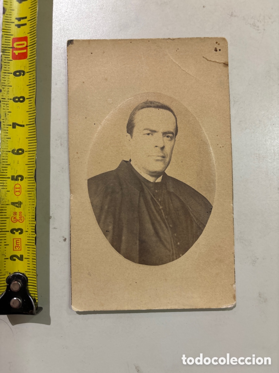 Fotografia antiga: FOTO ALBUMINA. PRESB&Iacute;TERO CON MUCHO CAR&Aacute;CTER. FOT&Oacute;GRAFO?.