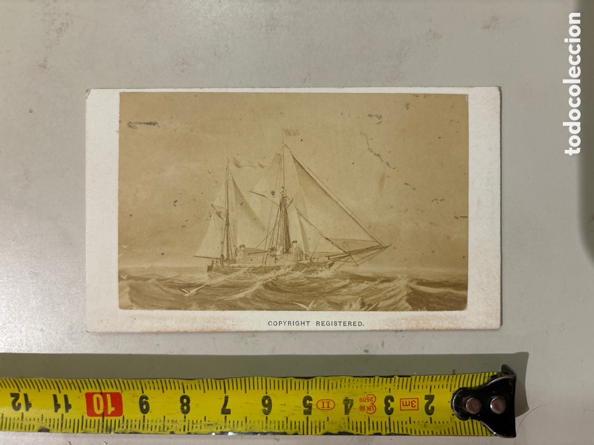 Fotografia antiga: FOTO ALBUMINA. THE LITTLE BOAT &ldquo;CITY OF RAGUSA&rdquo;. WRICH MADE THE VOYAGE TO AMERICA&rdquo;.