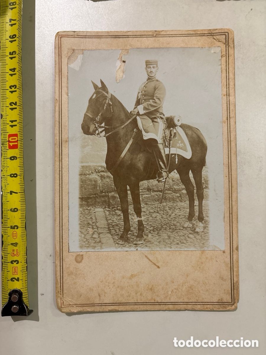 Fotografia antiga: FOTO ALBUMINA. SOLDADO DE CABALLER&Iacute;A. FOTOGRAFO?.