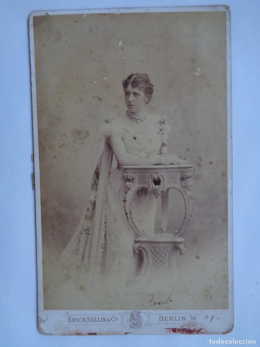 Fotografia antica: PRECIOSA FOTO DE ESTUDIO DE SE&Ntilde;ORA ESPA&Ntilde;OLA EN ALEMANIA , SIGLO XIX . DE ERICH SELLIN & CO, BERLIN