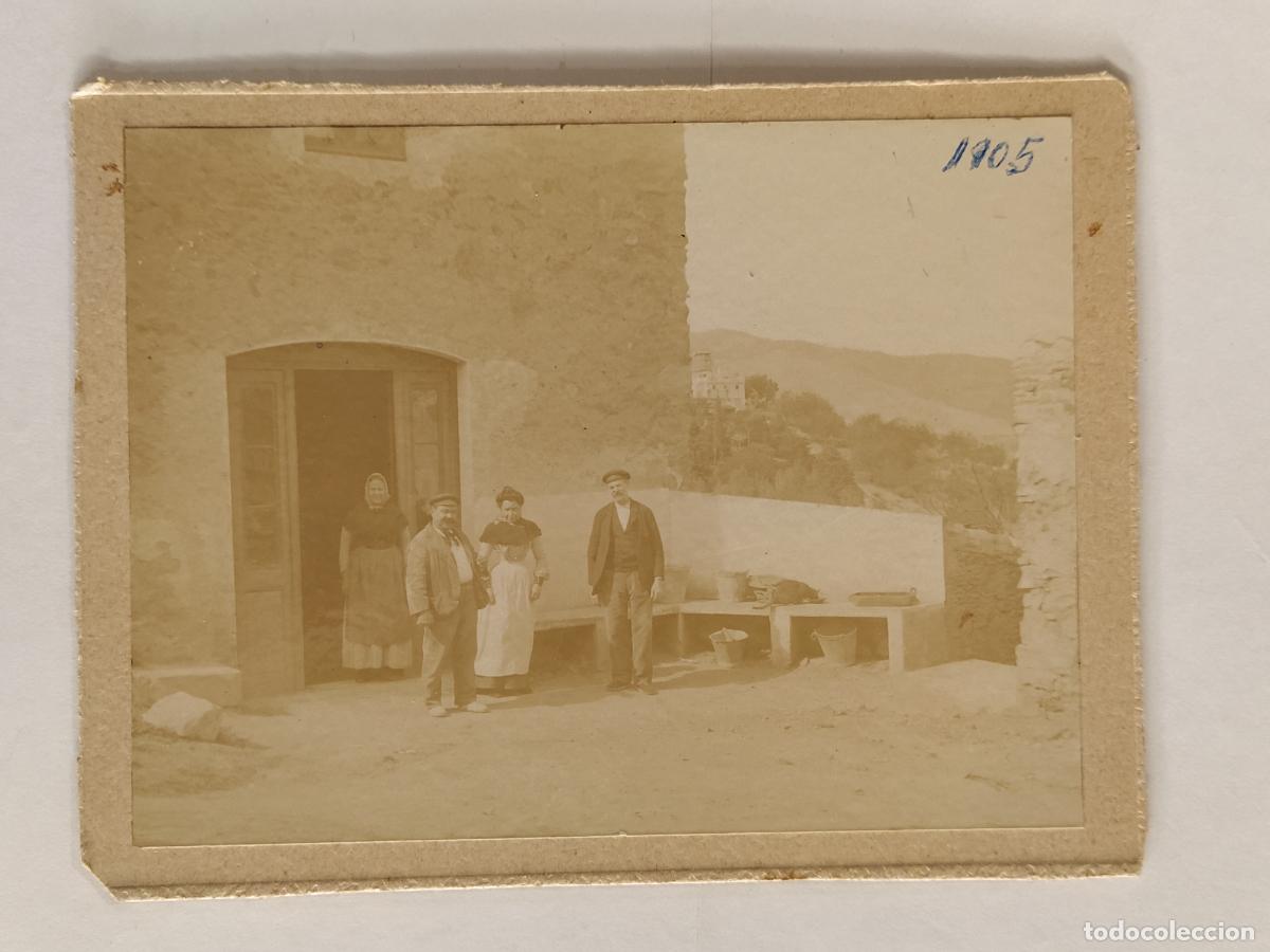 Fotografia antica: CATALUNYA - UNA MASIA CATALANA - A&Ntilde;O 1905 - FOTOGRAFIA ANTIGUA -VER REVERSO-(111.241)