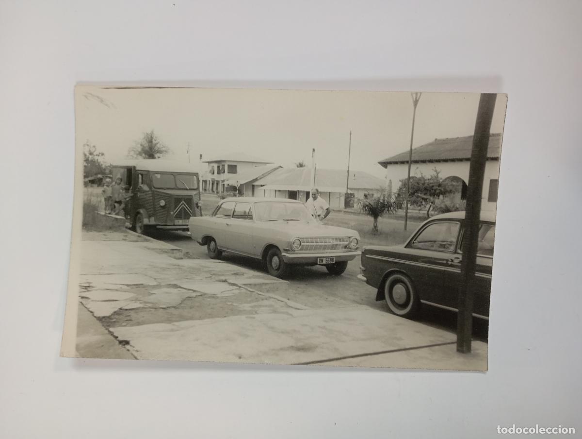 Fotografia antica: ANTIGUA FOTOGRAF&Iacute;A HOMBRE JUNTO A COCHE. TDKP21N