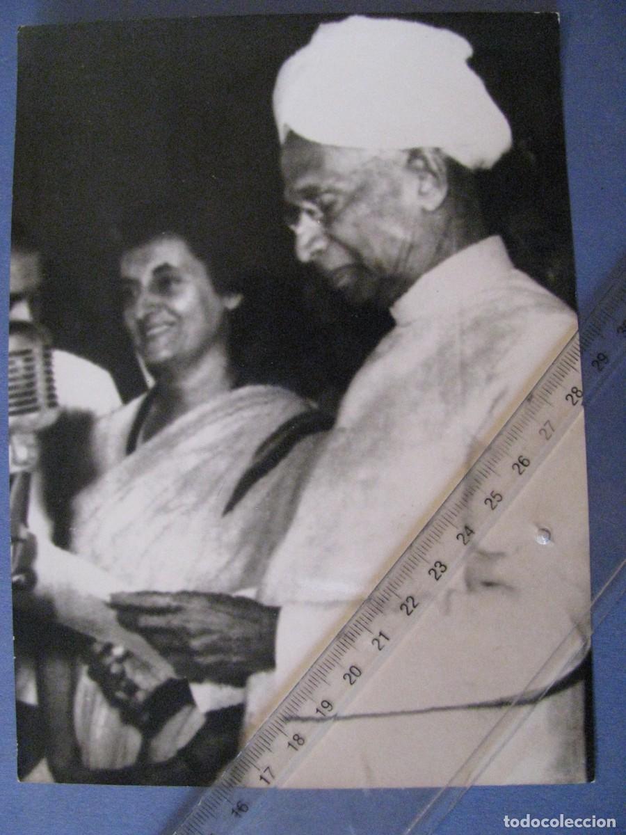 Fotograf&iacute;a antigua: TELEFOTO DE LA PRENSA. INDIRA GANDI, A&Ntilde;OS 60. 18X13 CM.