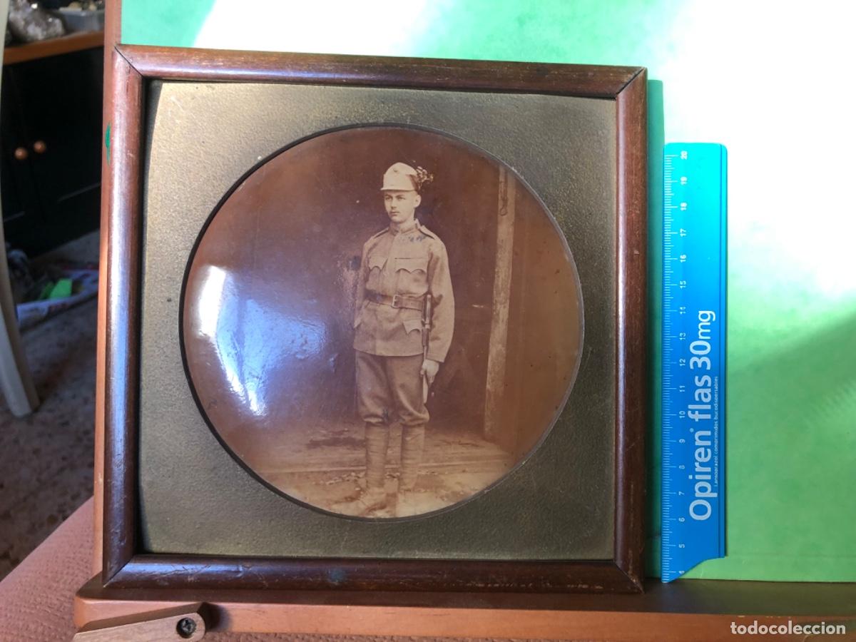 Fotografia antica: ITALIA MILITAR BELLA IMAGEN EN CUADRO OVAL ( sin Fot&oacute;grafo )