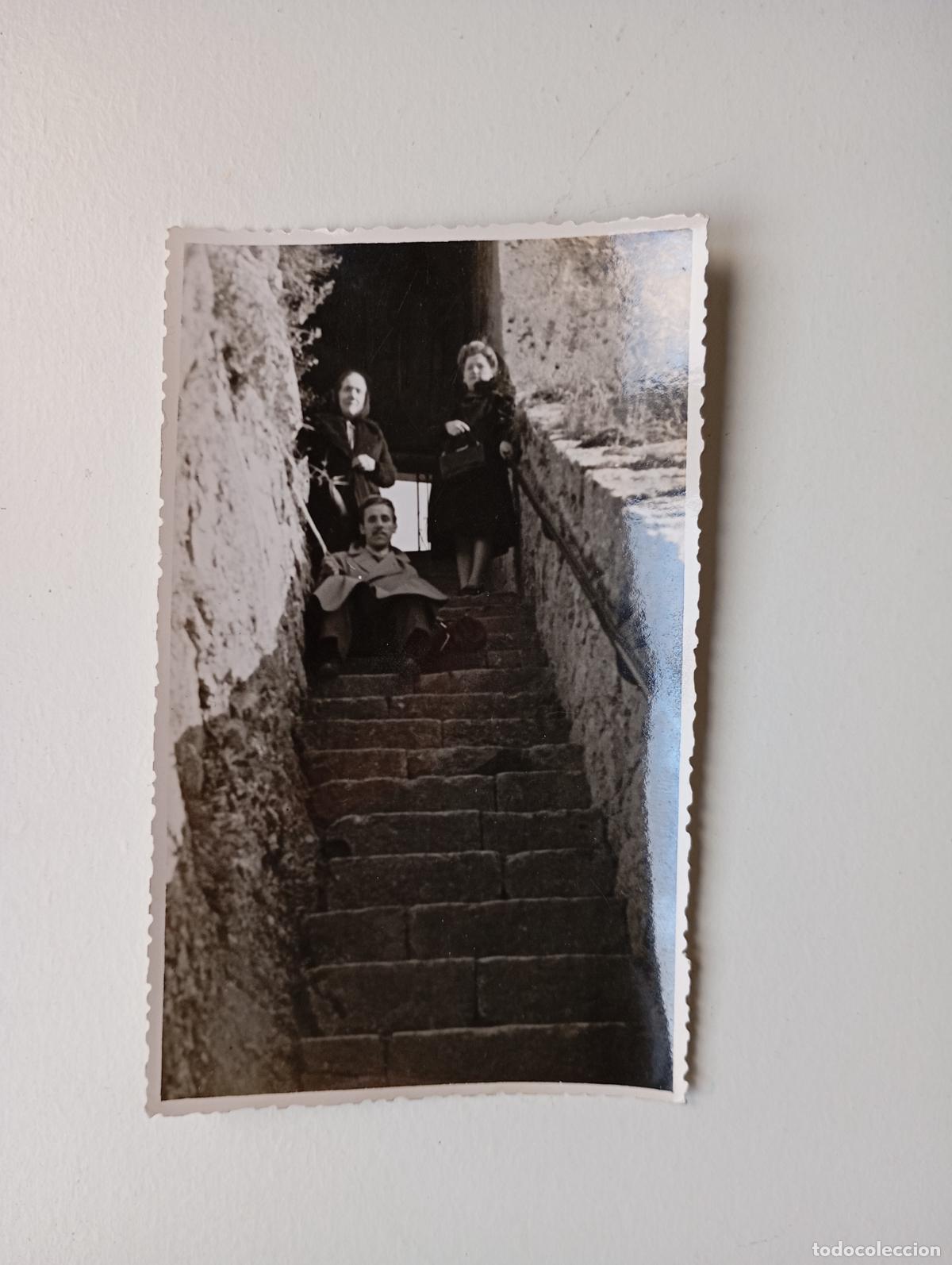 Fotografia antiga: ANTIGUA FOTOGRAF&Iacute;A GENTE EN UNA ESCALERA. TDKP21S
