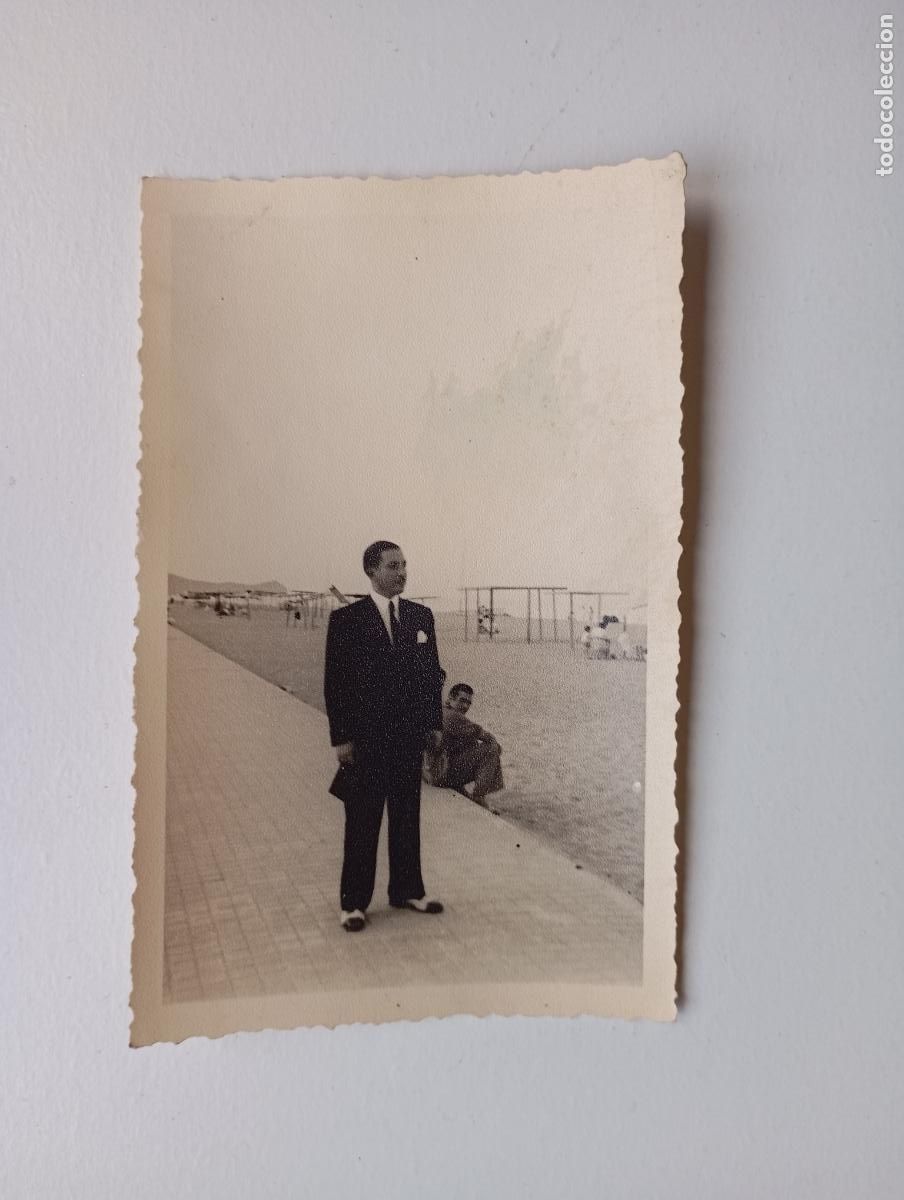 Fotografia antiga: ANTIGUA FOTOGRAF&Iacute;A HOMBRE DE BODA EN PASEO MAR&Iacute;TIMO. TDKP21S