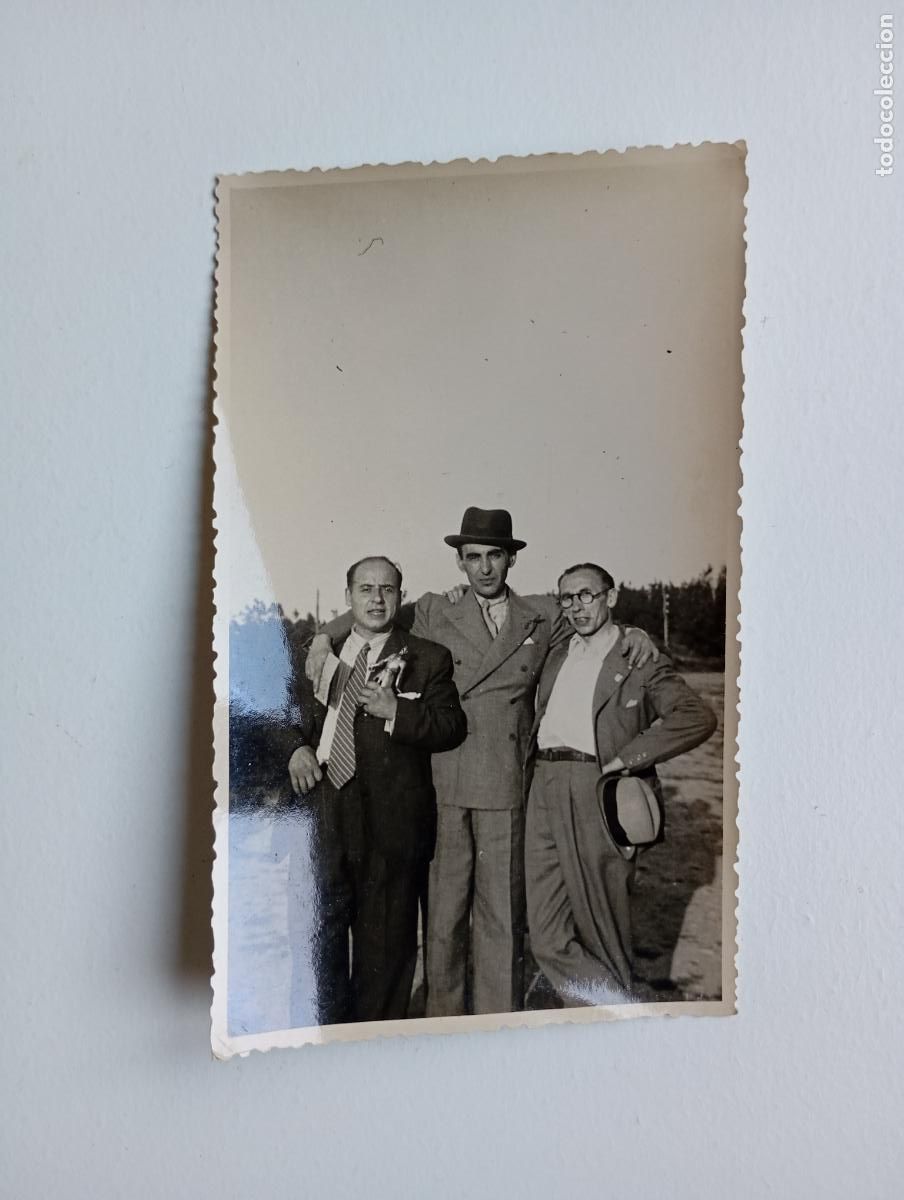 Antique Photography: ANTIGUA FOTOGRAF&Iacute;A HOMBRES DE GALA POSANDO. TDKP21T